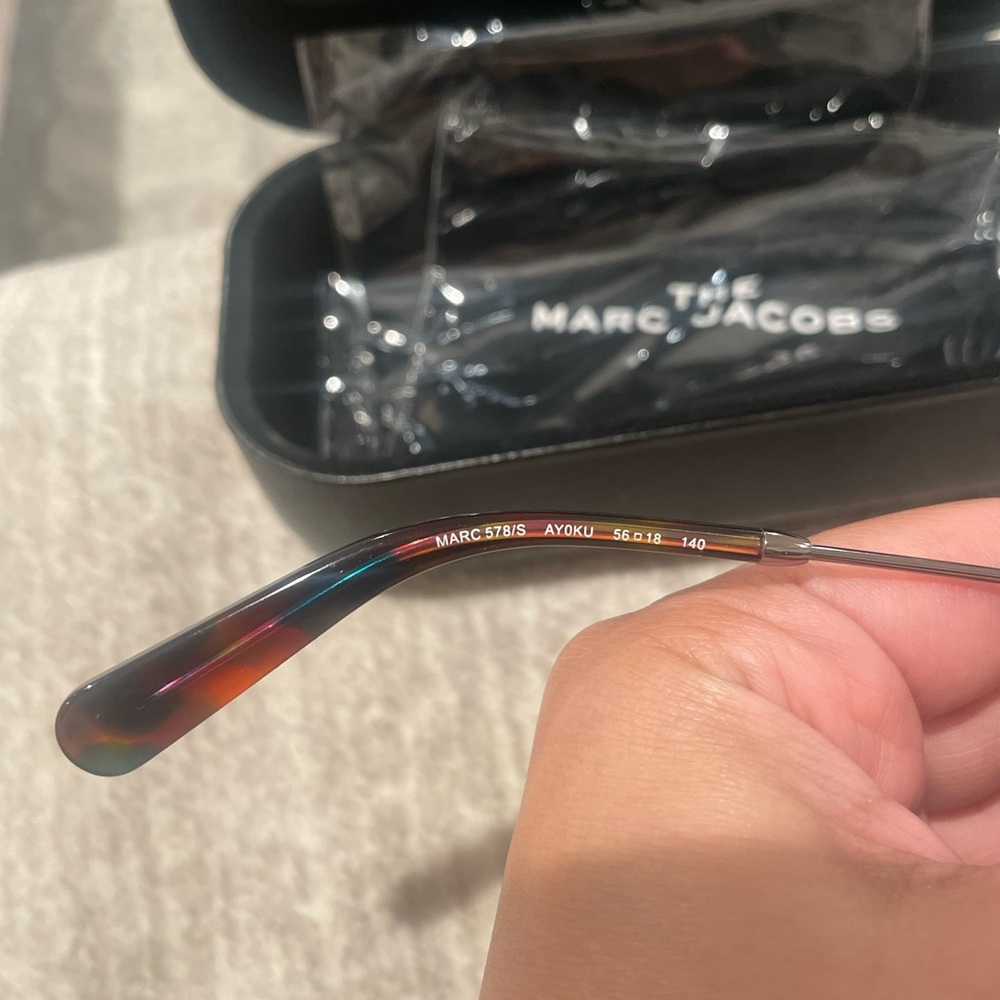 BRAND NEW Marc Jacobs Tortoise Shell Over Size Cat Eye Shape Sunglasses - Picture 3 of 7